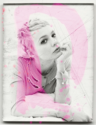 Illustration for article titled Carey Mulligan Told "Marry A Banker" Rather Than Act